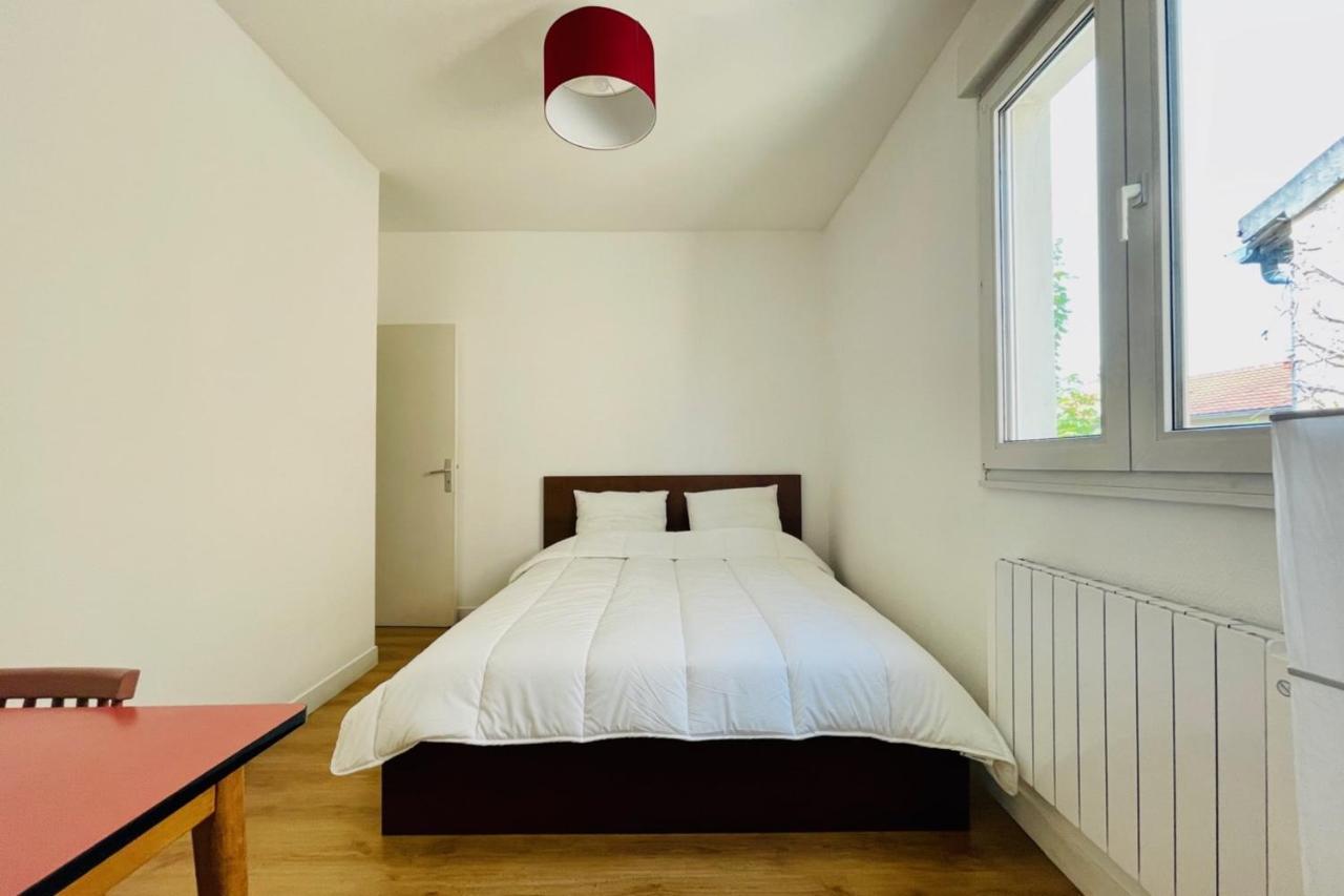 Appart'Hôtel l'Express - 25min de Paris Romainville Extérieur photo