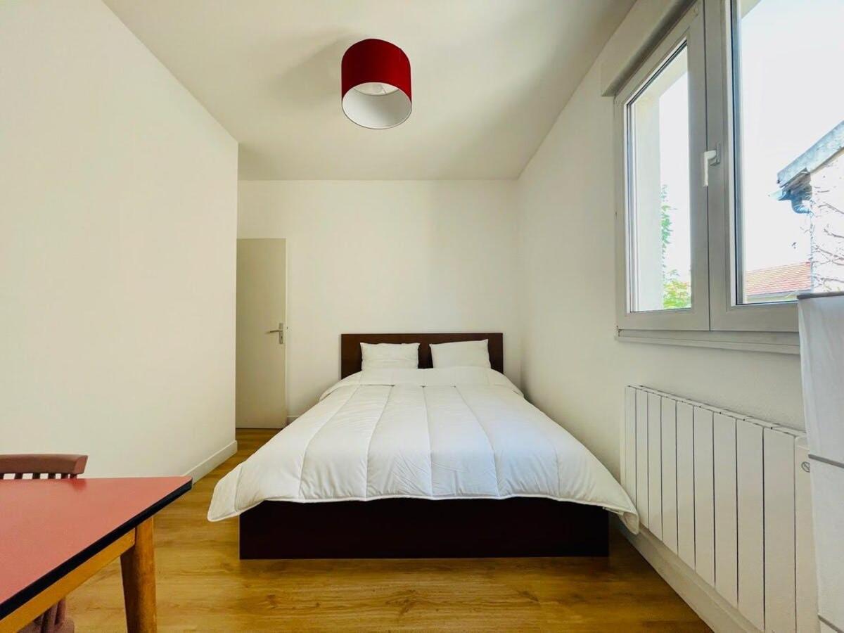 Appart'Hôtel l'Express - 25min de Paris Romainville Extérieur photo